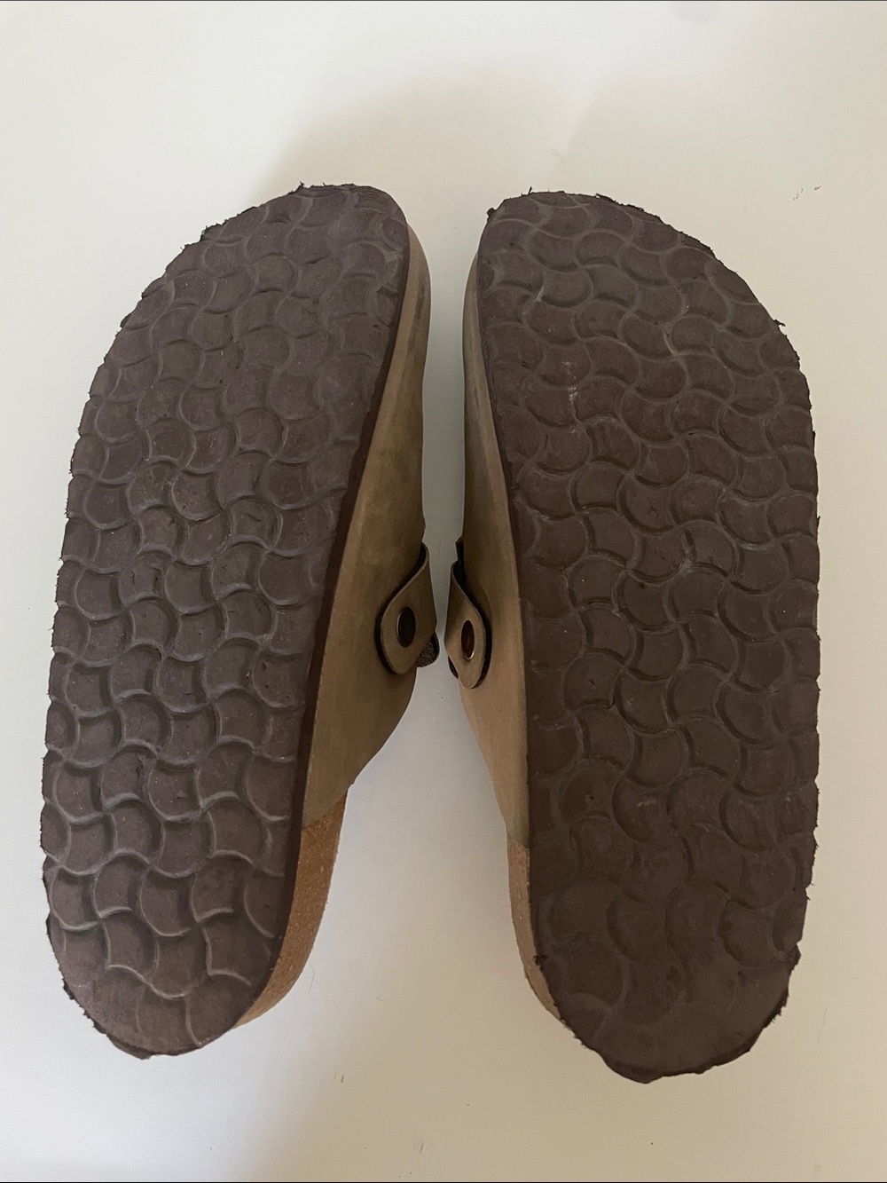 Cushionaire Taupe Clog Mules Buckle Comfort Shoes Women’s 6.5M - Picture 6 of 8